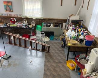 AVAILABLE FOR SATURDAY! Offers welcomed!