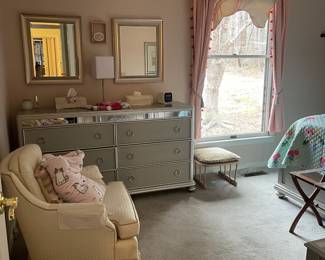 Room Overview - Lots of smalls available when you come to shop!