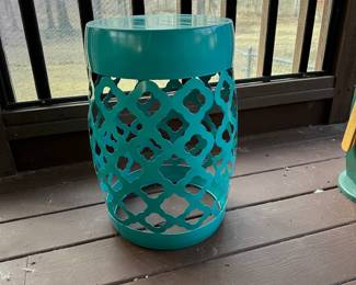 P78 - $15. Metal Side Table/Plant Stand. Measures 11” diameter x 18” tall.