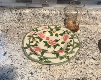 P37 - $35. Vintage Home Trends Pink and Green Dinner Set for 4. Includes: 4 Floral Home Trends 
Dinner Plates, 4 Salad Plates. 4 Pink Glass Highball/Tumblers. 