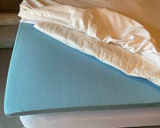 P14 - $250. Queen Size Bed. Had a mattress pad and foam over the mattress. Serta Perfect Sleeper mattress included if you'd like it! Headboard is 60" tall. Footboard is 17" tall. 