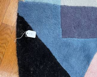 P95 - $175. Post Modern Abstract Round Rug. MahDavis Collections Area Rug. Measures 91" round.  Wool. Cat friendly home!