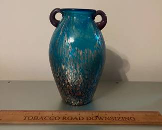 P92 - $25. Vintage Dale Tiffany Favril Glass Vase. Measures 7.5" tall. 