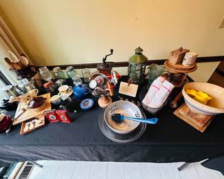 Kitchenware some
Vintage 