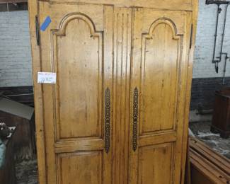 027 – Vintage French Country Walnut Armoire – 60 x 26 x 86