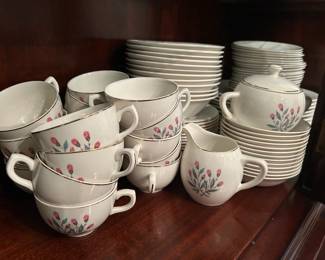 Wedgwood & Co. Pink Hope - 92 pieces
