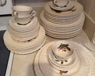 Vintage Alfred Meakin, England.5 Piece Place Set. Birds of America, National Audubon Society