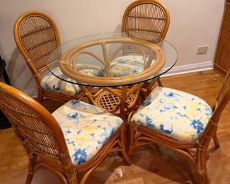 Rattan & Bamboo ( set)Round Glass Top Dining Set with 4  Side Chairs
