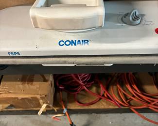 portable clothes press