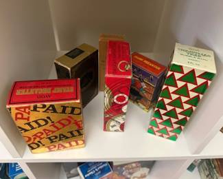 VINTAGE AVON BOTTLE "PAID" RUBBER STAMP DECANTER Spicy Aftershave W/ Box