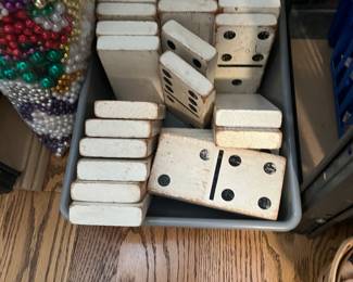 Large wood dominoes 