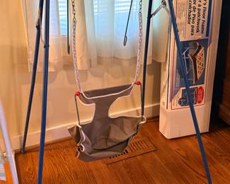 Vintage baby swing 
Swyngomatic  
