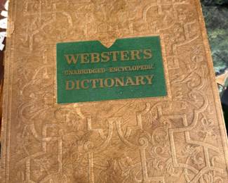 Websters Dictionary 1957 with pics! Vintage 📕