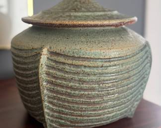 Handmade Stoneware Jar Signed Linda Epstein