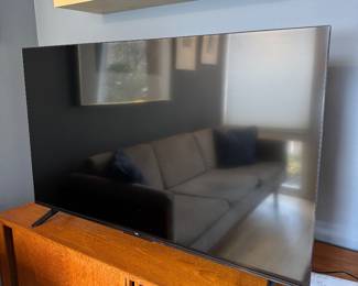 TCL Model 50S450R 50-Inch Class S4 4K LED Smart TV with Roku Flatscreen Television