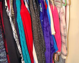 Items Located In The 1st Bedroom (MASTER)