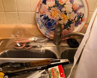 Items Located In The Kitchen