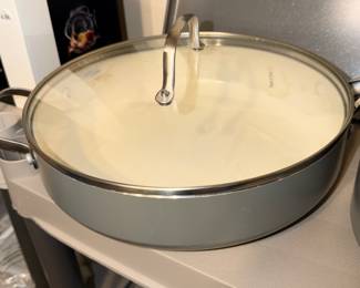 Items Located In The 3rd Bedroom