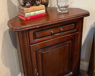 Coordinating corner cabinet