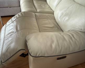 RECLINING LOVESEAT