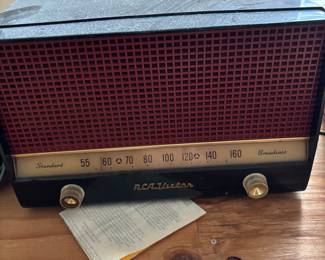 VINTAGE RADIO