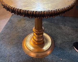 GOLD LEAF ROUND TABLE