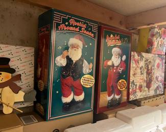 SANTA & SNOW MAN ITEMS