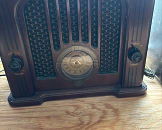 VINTAGE RADIO