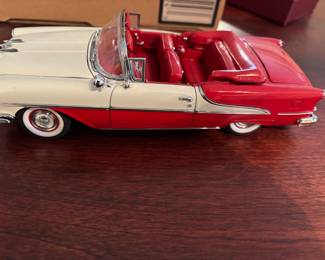 FRANKLIN MINT RED AND WHITE CHEVROLET BEL AIR 1955