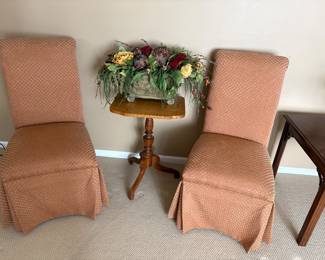 2 slipper chairs