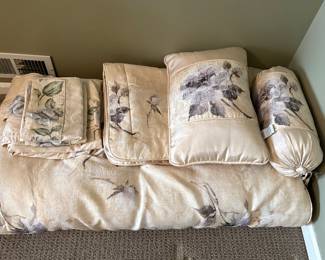 complete queen bedding set by Croscill