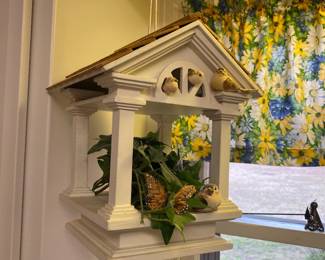 Inside Birdhouse decor