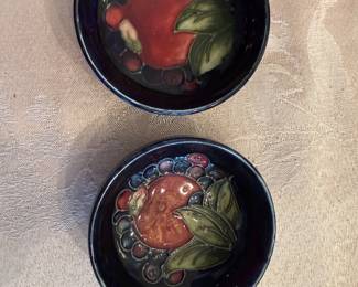 A pair of Moor Croft small bowls