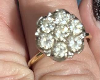 14 kt gold with 7 diamonds 