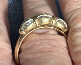 14kt gold ring