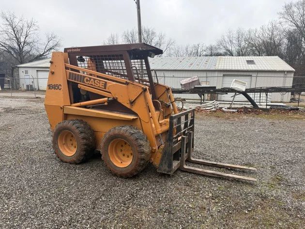 CASE 1845C SKID STEER