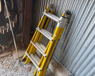LITTLE GIANT MULTI FOLD LADDER