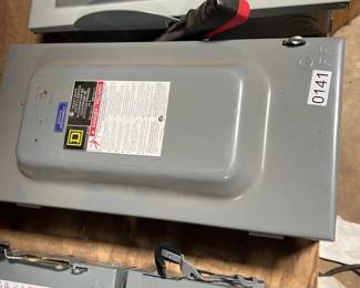 HEAVY DUTY SAFETY SWITCH BOX