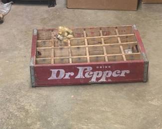 VINTAGE DR PEPPER CRATE