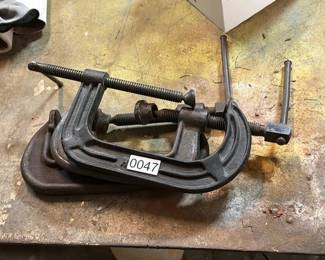 LOT OF C CLAMPS