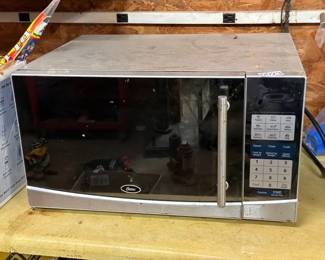OSTER MICROWAVE