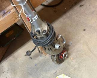 RIDGID HAND HELD PIPE THREADER