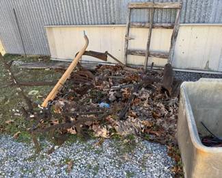 LARGE LOT OF ANTIQUE HORSE DRAWN FARM EQUIPMENT