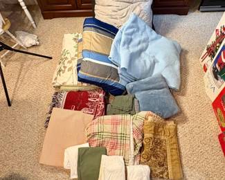 z Assorted Bedding and Bath Materials