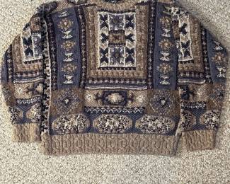 z Northern Isles Hand Knitted Sweater Medium