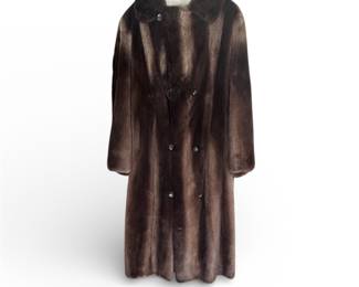 Men’s Full Length Fur Coat – Believed Mink or Beaver – Lloyd’s – Double Breasted – Approx 42