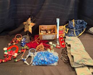 h Assorted Vintage Christmas Decorations