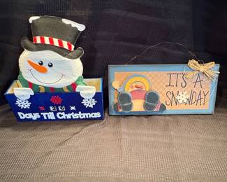 h Two Decorative Christmas Pieces