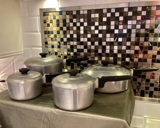 Four size magna light pots