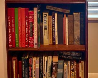 1970’S EL CAMPO YEARBOOKS, BOOKS, BOOK SHELF